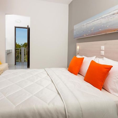 Cavo D' Oro Hotel & Suites Kalamákion Buitenkant foto