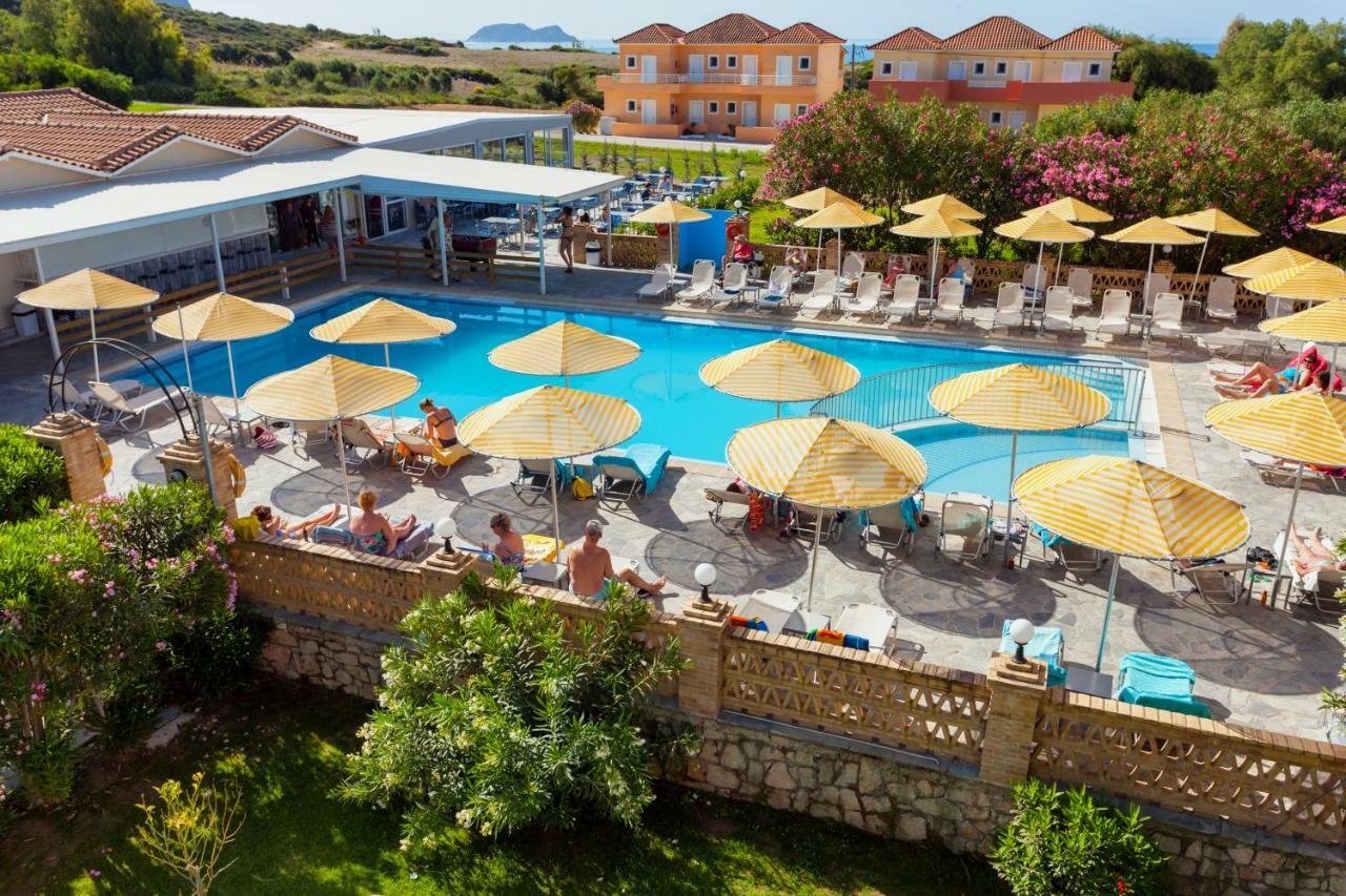Cavo D' Oro Hotel & Suites Kalamákion Buitenkant foto